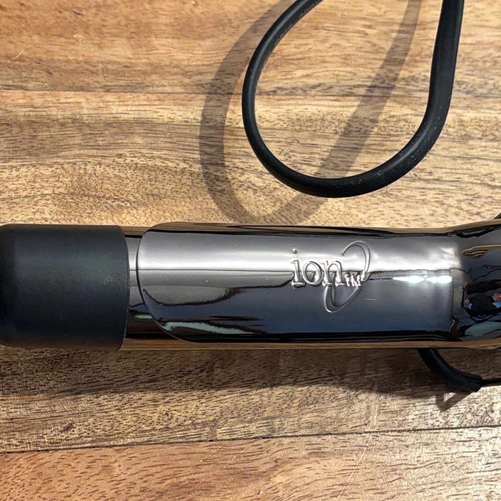 Titanium Pro 1-1/2 Inch Curling Iron - Picture 2 of 7